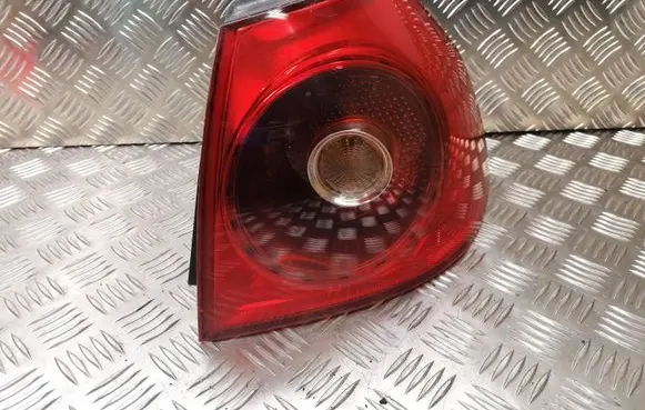Volkswagen Golf V Rear/tail lights