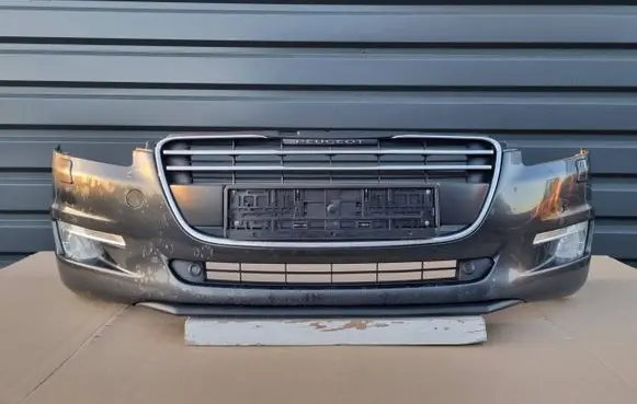Peugeot 508 Front bumper 9686572177