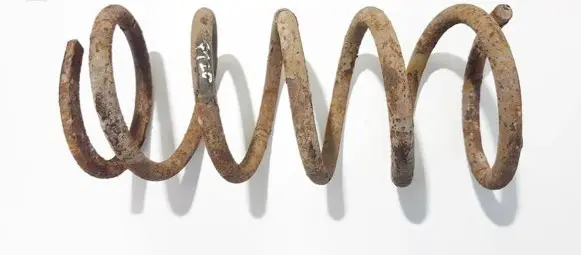 Toyota Avensis Verso Rear coil spring