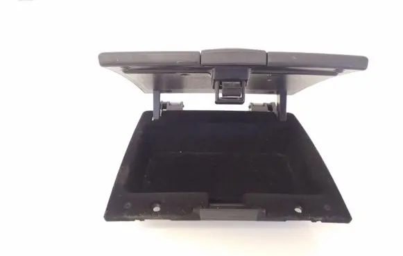 Hyundai Santa Fe Glove box 847452B000 UO455048