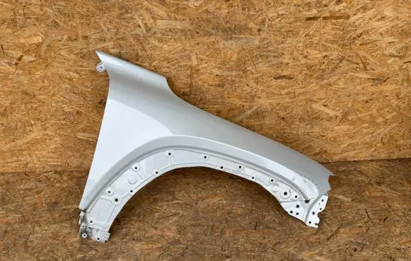 Mazda MX-30 Fender K205K27