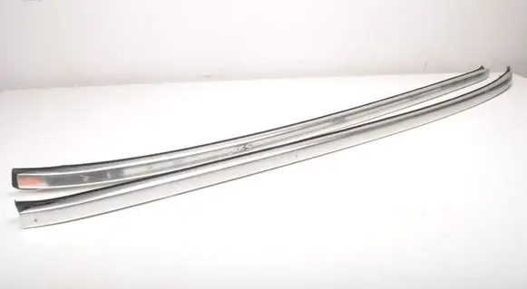 Suzuki SX4 S-Cross Roof transverse bars on the 