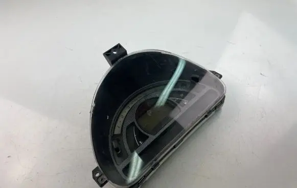 Speedometer (instrument cluster)