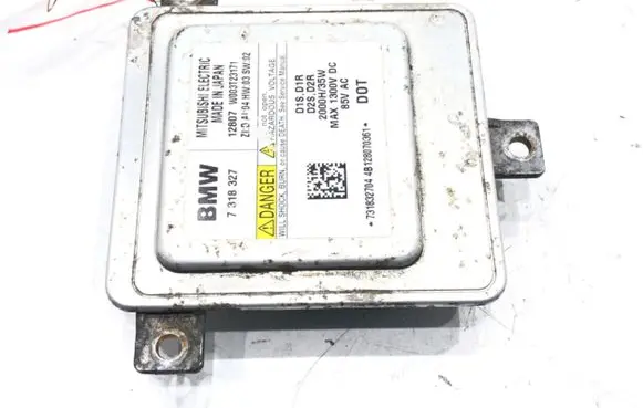 BMW 5 F10 F11 Voltage converter/converter module 7318327