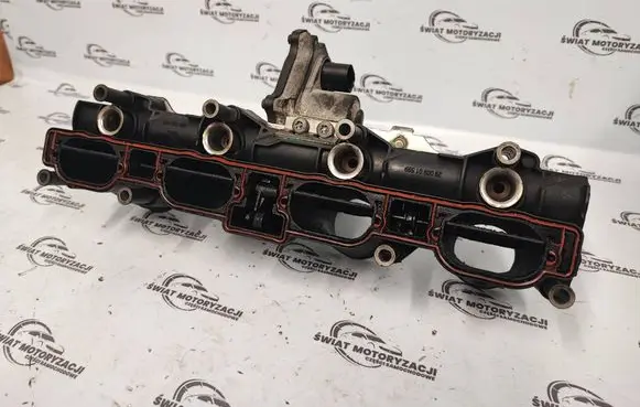 Volkswagen Golf V Intake manifold 06D133209T