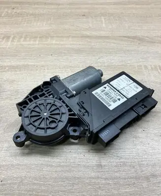 Audi A4 S4 B7 8E 8H Rear door window regulator motor 8E0959802B 5WK47006DBF