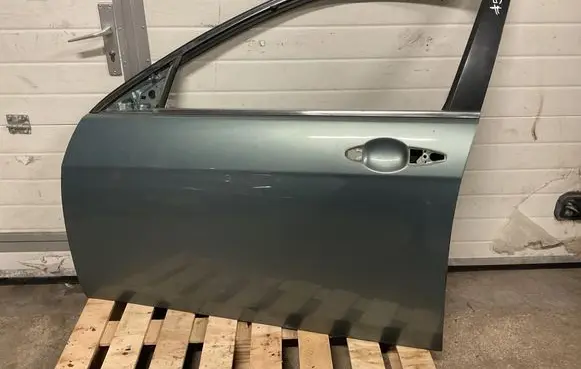 Honda Accord Front door 