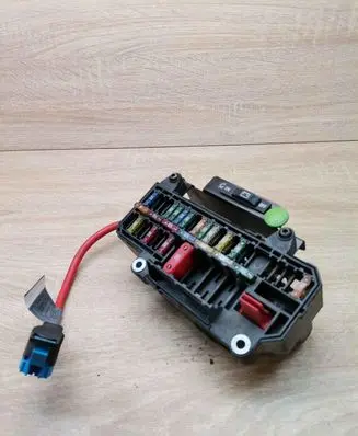 BMW 7 E65 E66 Fuse module 6900583 10688710