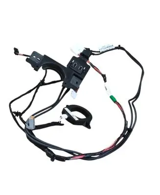 Tesla Model S USB socket connector 100481501B X12069002 100924500D