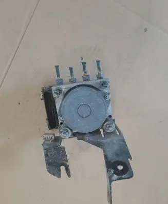 Renault Sandero I ABS Pump 5559L4201210