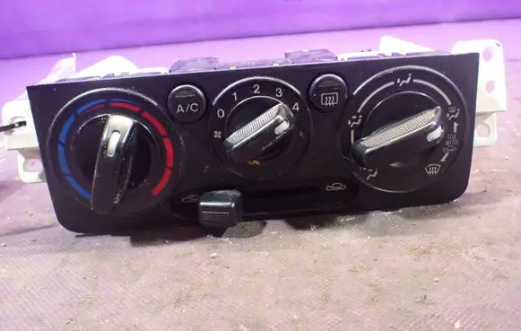 Mazda Demio Climate control unit QDC7261190A