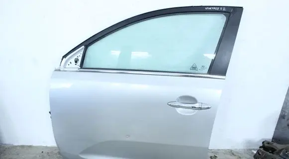 KIA Sportage Front door