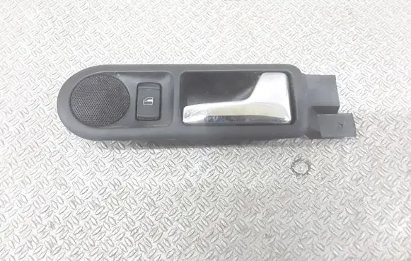 Volkswagen Golf IV Rear door interior handle 3B0839114