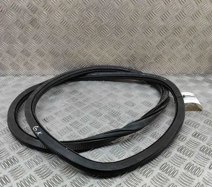 Rubber seal rear door