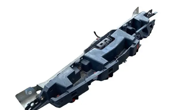 Top upper radiator support slam panel
