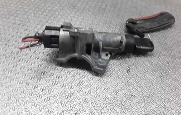 Skoda Fabia Mk2 (5J) Ignition lock 4B0905851C