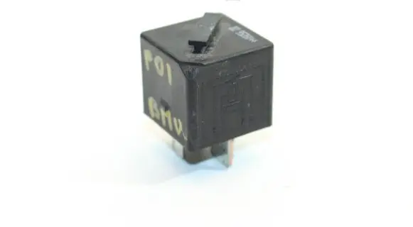 BMW 7 F01 F02 F03 F04 Other relay 6901469 6136 V231366X3