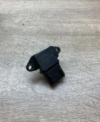 Ford Mondeo Mk III Mass air flow meter 4S7Q9F479AA