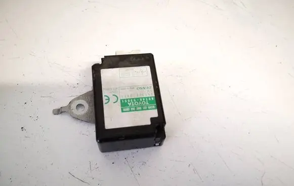 Lexus IS 220D-250-350 Door control unit/module 8974053051