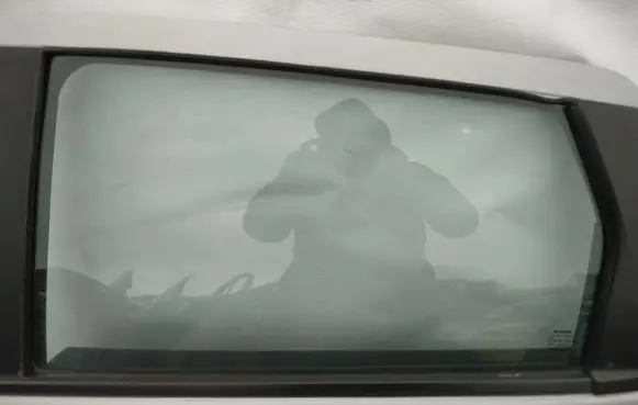 Nissan Qashqai Rear door window glass