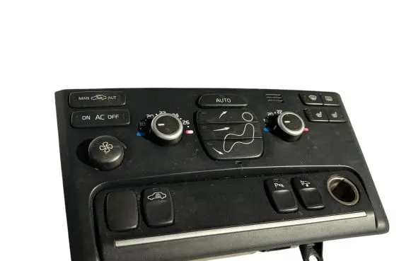 Volvo XC90 Climate control unit 30782329 M6241100136 07W24E03