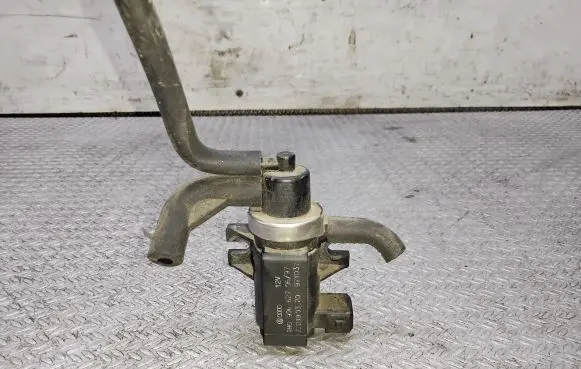 Audi A6 S6 C4 4A Turbo solenoid valve 1H090662797 1H090662706