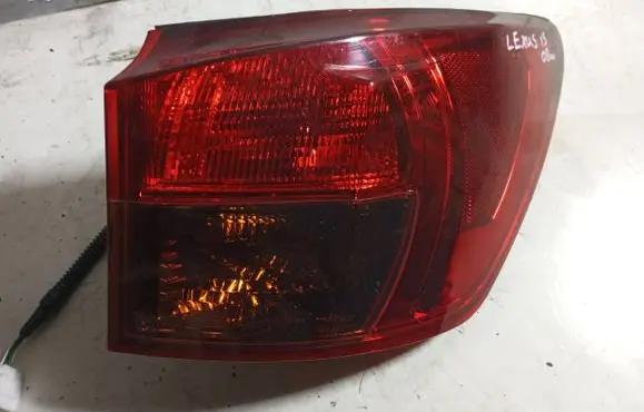 Lexus IS 220D-250-350 Rear/tail lights