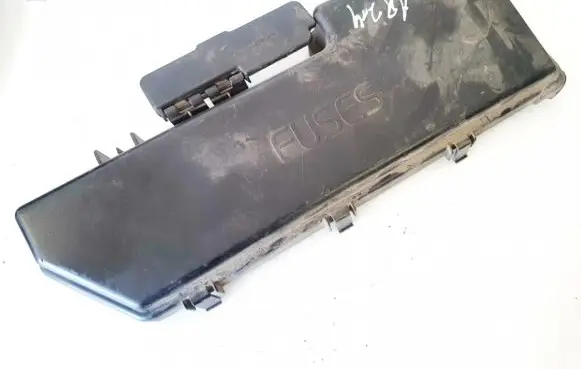 Volvo S60 Fuse box cover 9494211