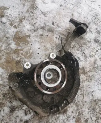 Mercedes-Benz C W205 Front wheel hub spindle knuckle