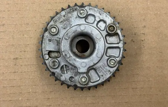 BMW 1 E81 E87 Camshaft pulley/ VANOS 7540346