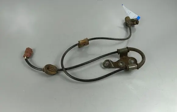 Subaru Forester SG ABS brake wheel speed sensor 27540AE021