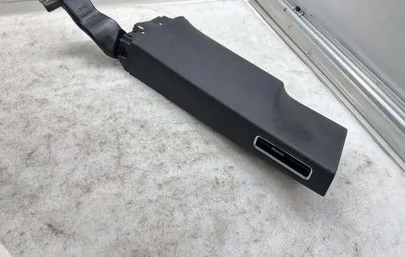 Tesla Model X (B) pillar trim (bottom) 103597190F 100026467 103597100E