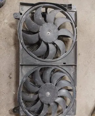 Nissan Leaf I (ZE0) Radiator cooling fan shroud 214813NF0B 09161418