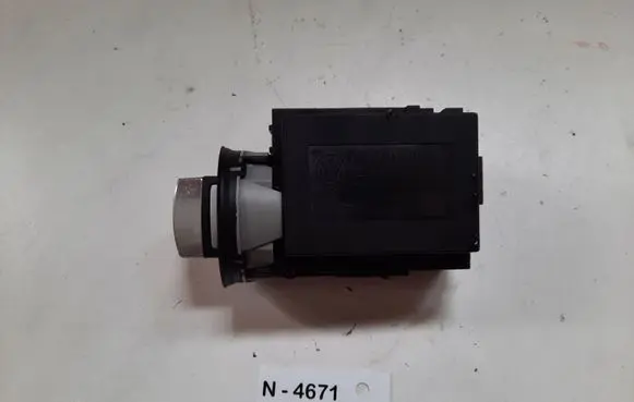 Volkswagen PASSAT B6 Ignition lock 3C0905843