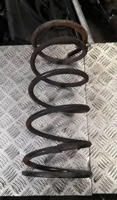 Mitsubishi Pajero Sport I Front coil spring