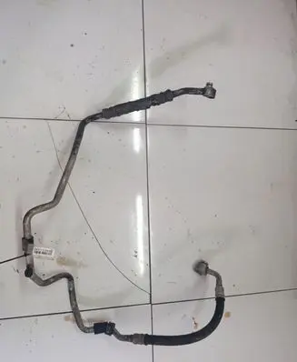 Skoda Octavia Mk2 (1Z) Air conditioning (A/C) pipe/hose 