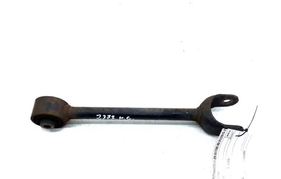 Toyota Prius (XW50) Rear control arm 4871047010