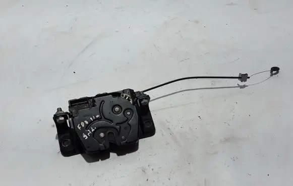 Loading door lock