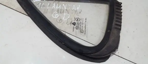 Hyundai Lantra II Rear vent window glass 