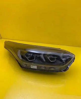 KIA Ceed Headlight/headlamp 92102J7500