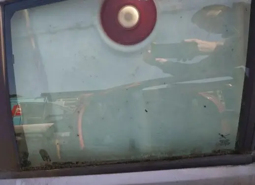 Saab 9-5 Rear door window glass 