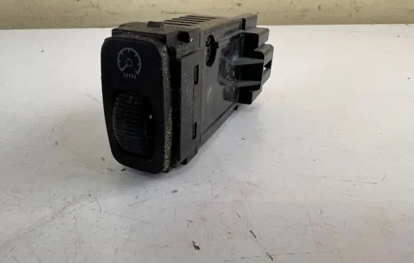 Mitsubishi Outlander Panel lighting control switch 