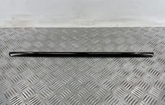 Mercedes-Benz C W204 Rear side glass trim 