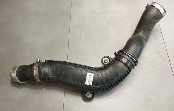 Volkswagen Scirocco Intercooler hose/pipe 1K0145832AT