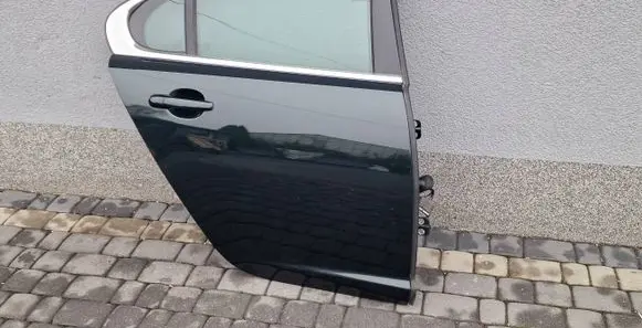 Jaguar XF X250 Rear door 