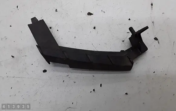 Mazda 6 Headlight/headlamp mounting bracket