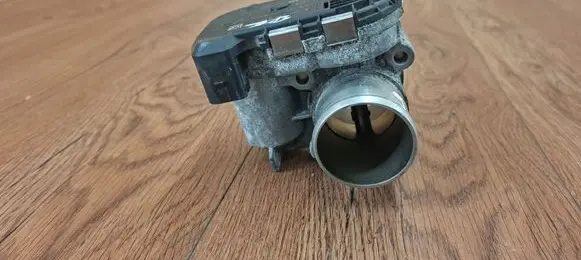 Renault Espace IV Throttle valve 8200330810