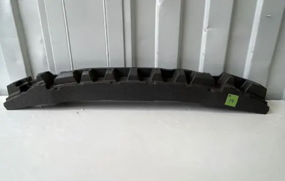 Volkswagen Touran I Front bumper foam support bar 1T0807248F