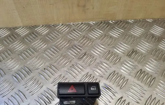 BMW 3 E46 Hazard light switch 61318368920