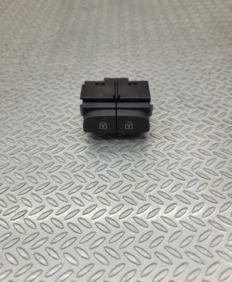 Volvo XC40 Central locking switch button 31456156